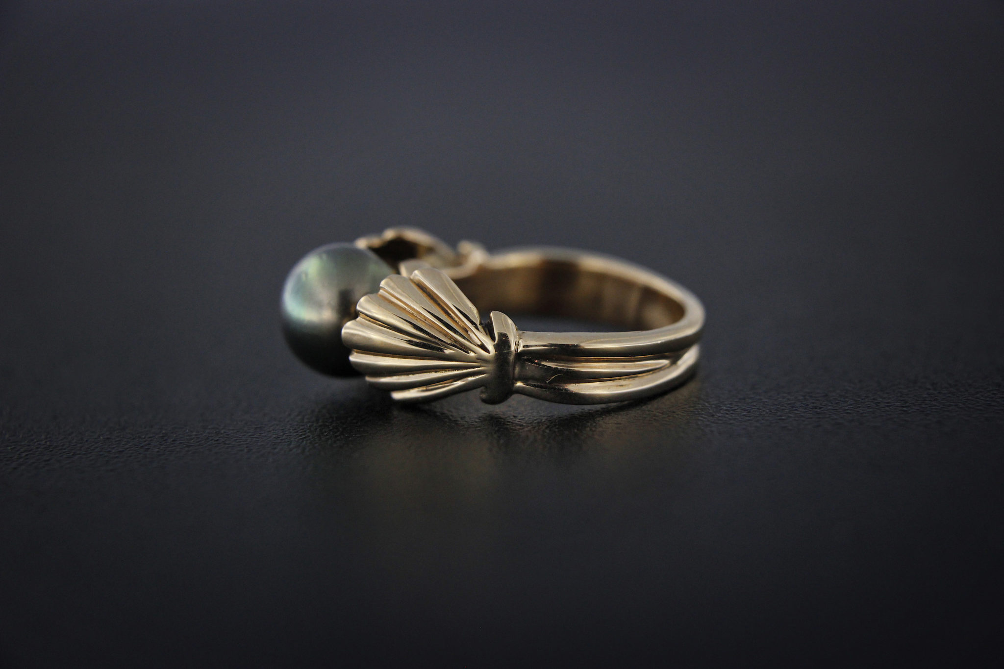 Rick Everett Designed Tahitian Pearl in Shell Ring Rick Everett Designed Tahitian Pearl in Shell Ring